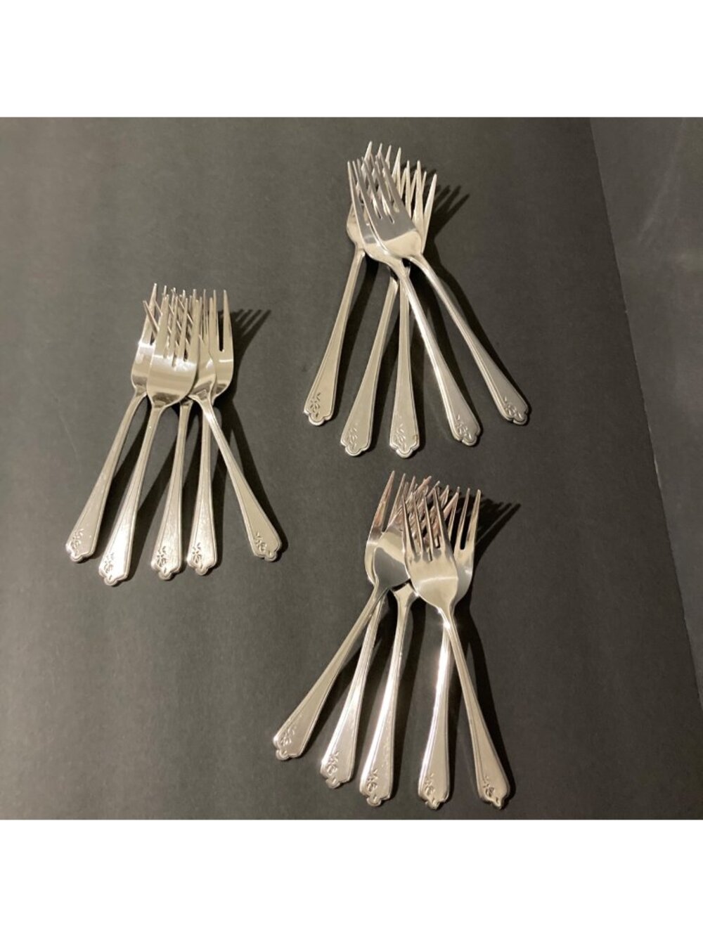 Vintage Imperial Rose Image Pattern Stainless Flatware Fork Lot Of 15 Dinner And